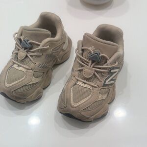 New Balance Kids Beige Sneakers